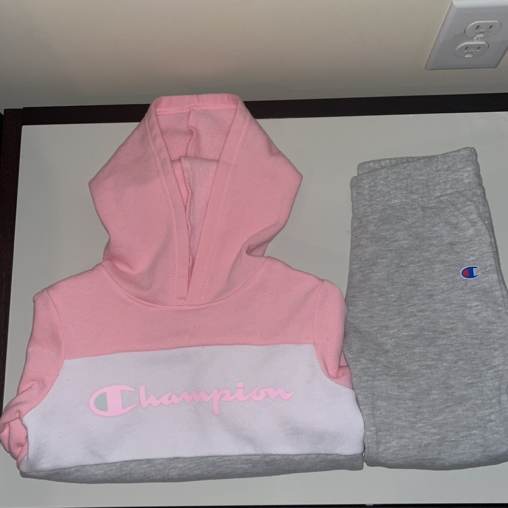 Champion 2 Piece Fleece Set (Size 4)